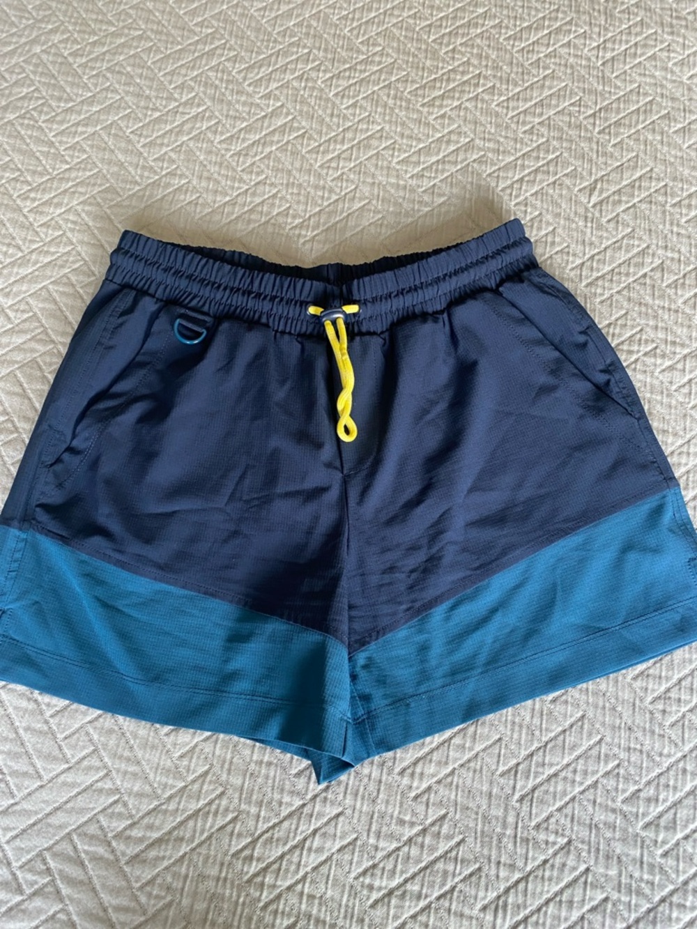 Te Verde Women's Navy and Teal Colorblock Athletic Shorts